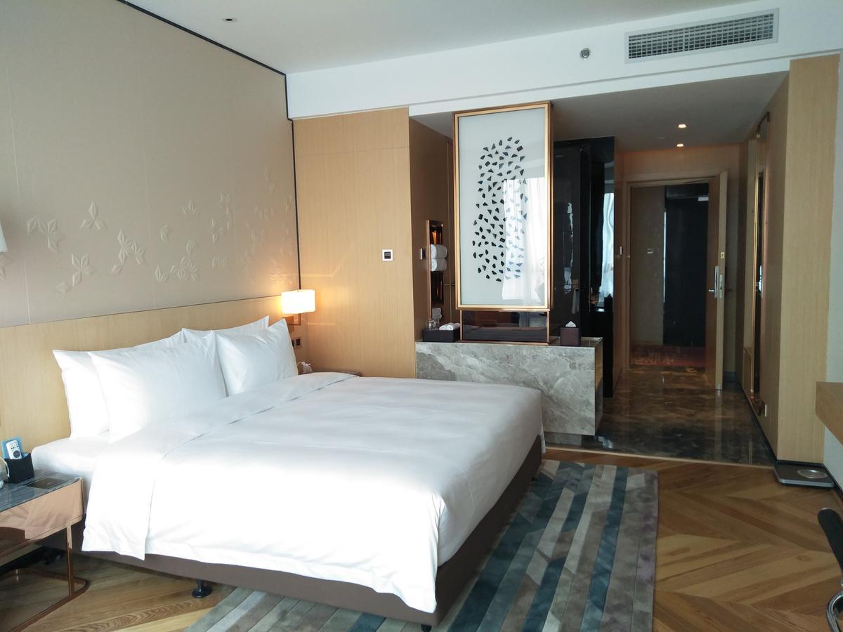 Brandi Hotel Foshan Buitenkant foto