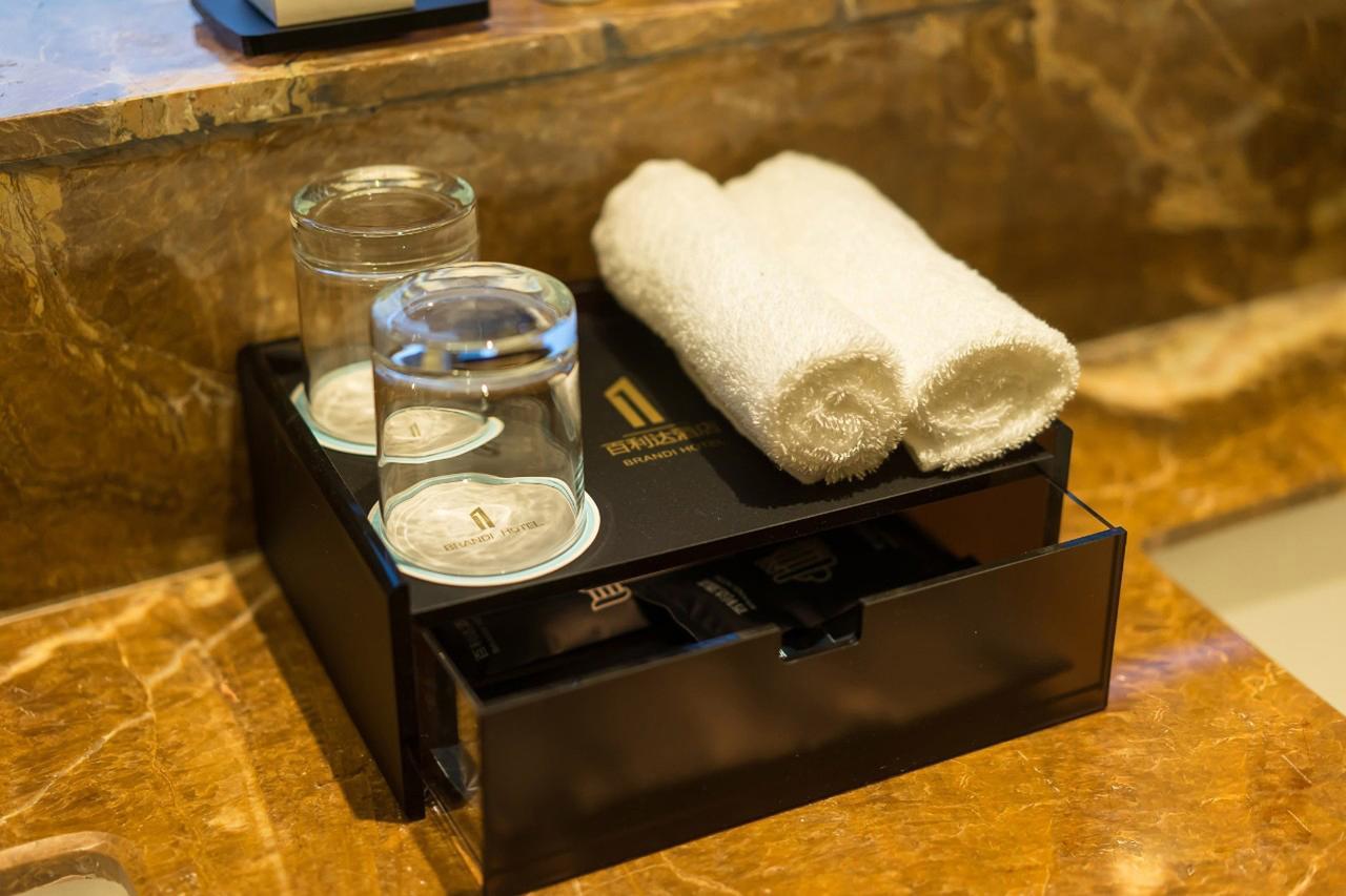 Brandi Hotel Foshan Buitenkant foto