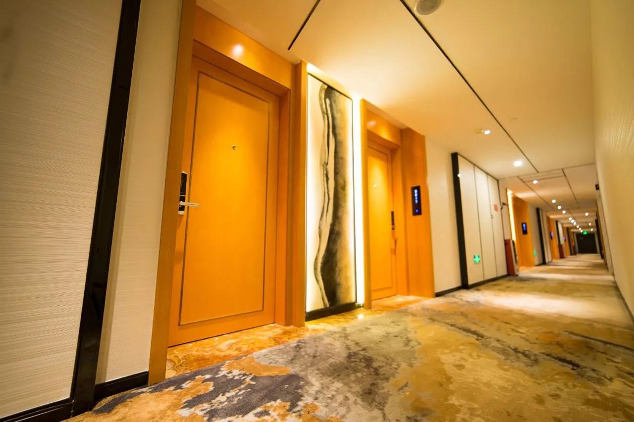 Brandi Hotel Foshan Buitenkant foto