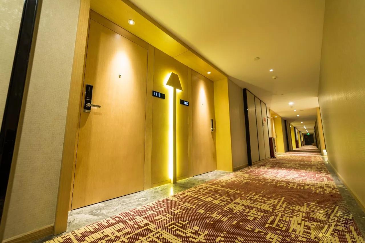 Brandi Hotel Foshan Buitenkant foto
