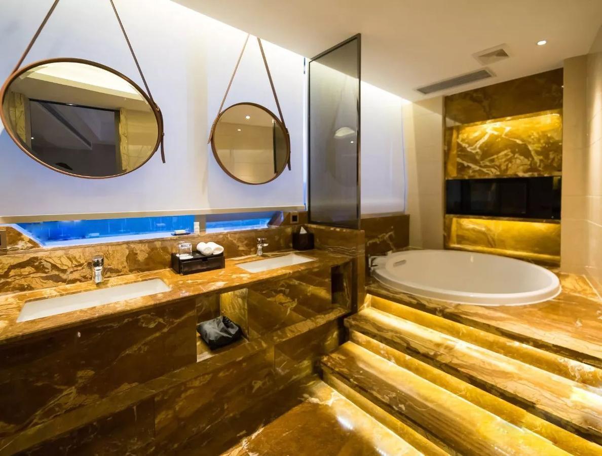 Brandi Hotel Foshan Buitenkant foto