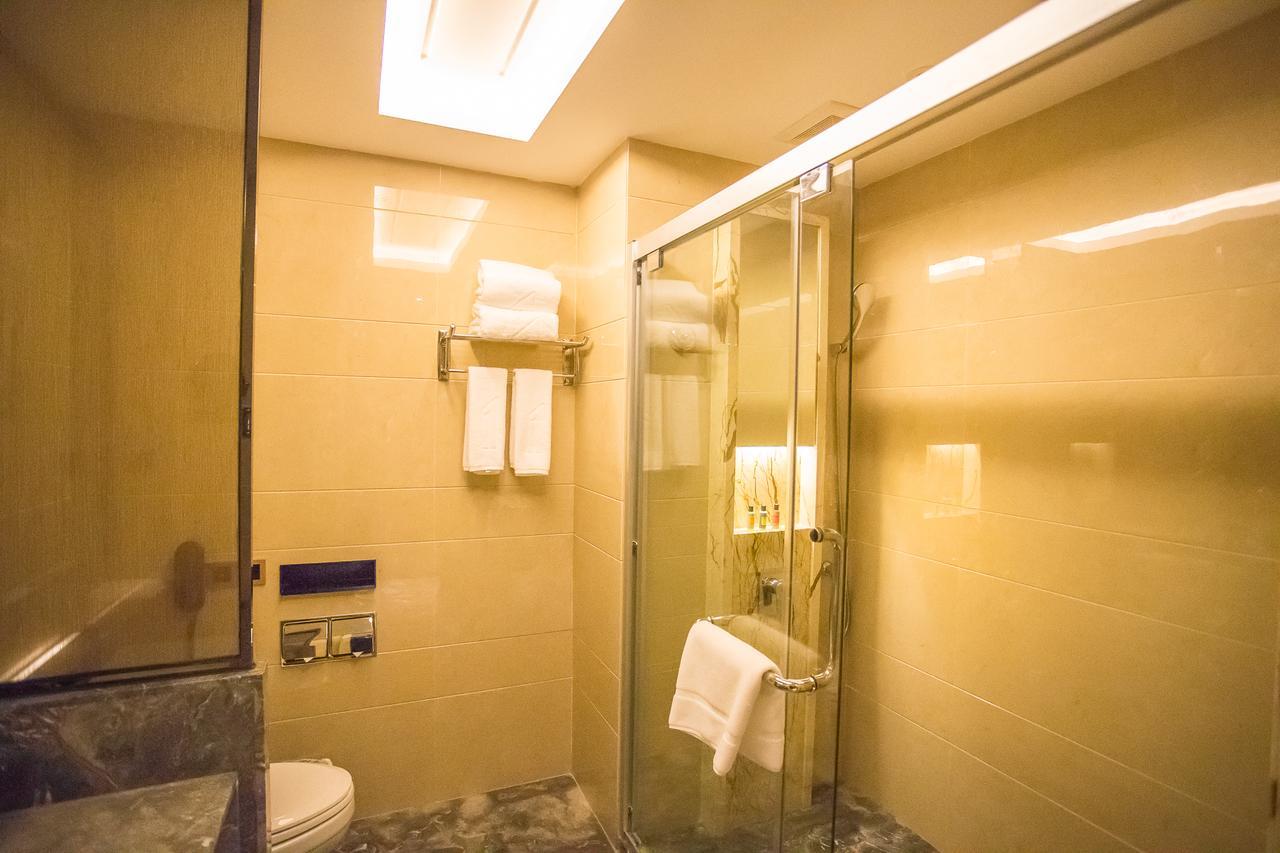 Brandi Hotel Foshan Buitenkant foto